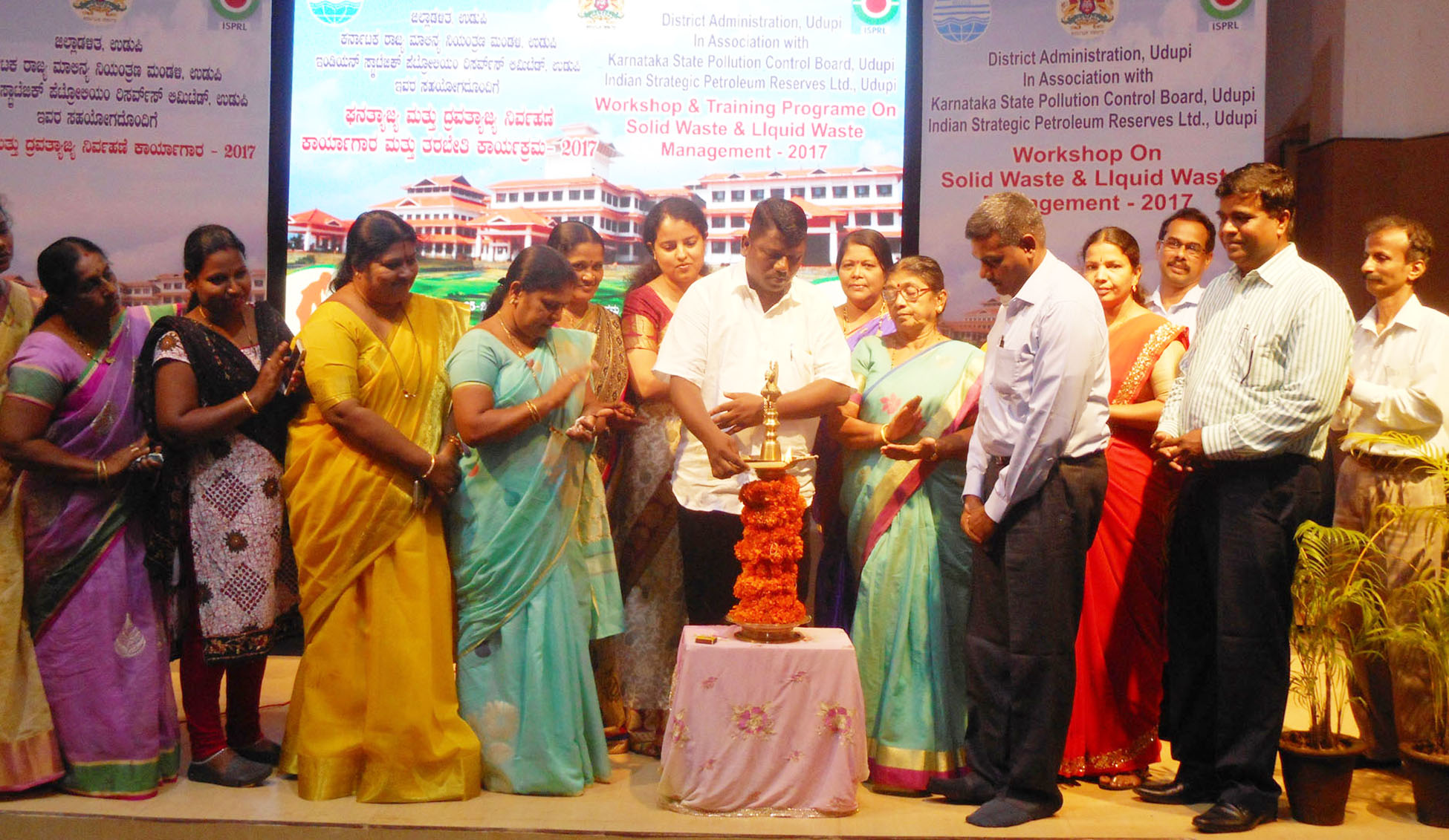 ತ್ಯಾಜ್ಯ ನಿರ್ವಹಣೆಗೆ ಜನರಲ್ಲಿ ಅರಿವು ಮೂಡಿಸಿ: ದಿನಕರ ಬಾಬು